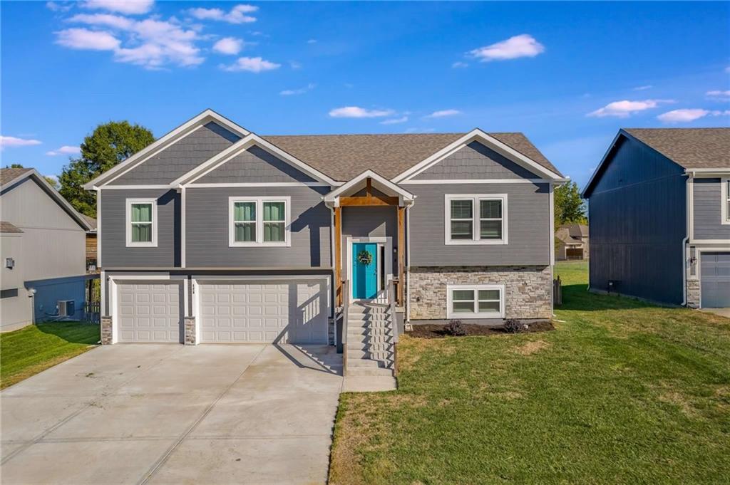 Listing Photo MLS #HMS2566202