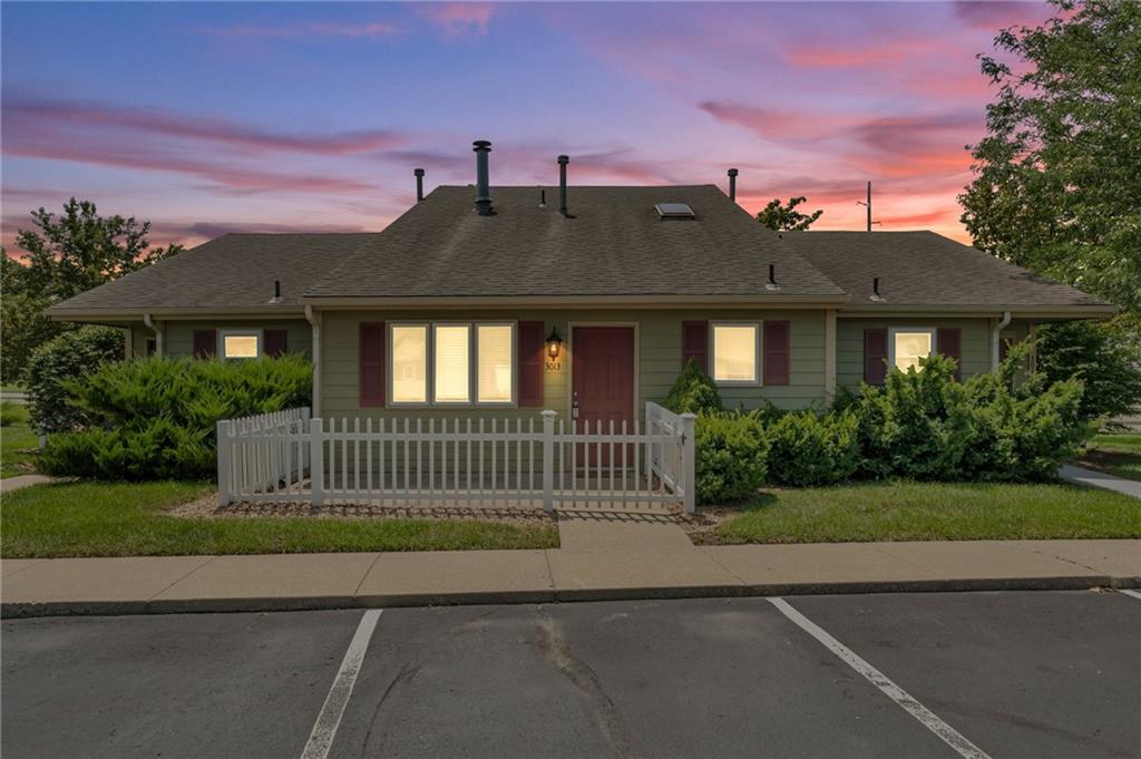 Listing Photo MLS #HMS2566239