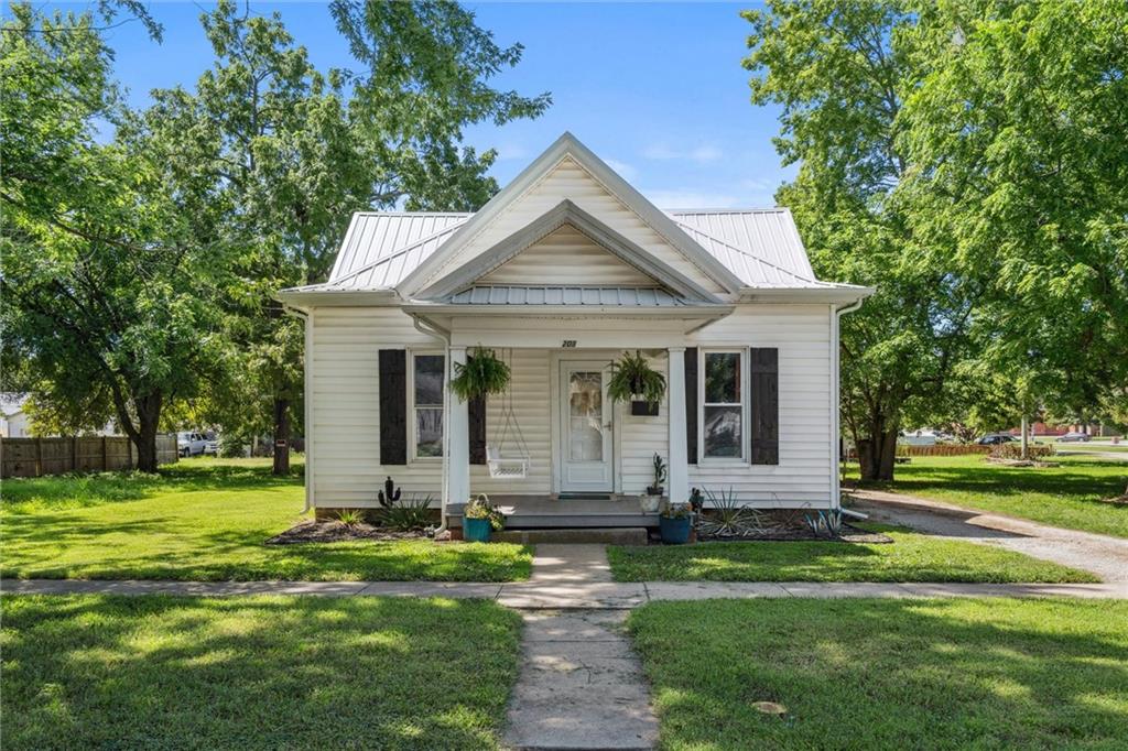 Listing Photo MLS #HMS2566241