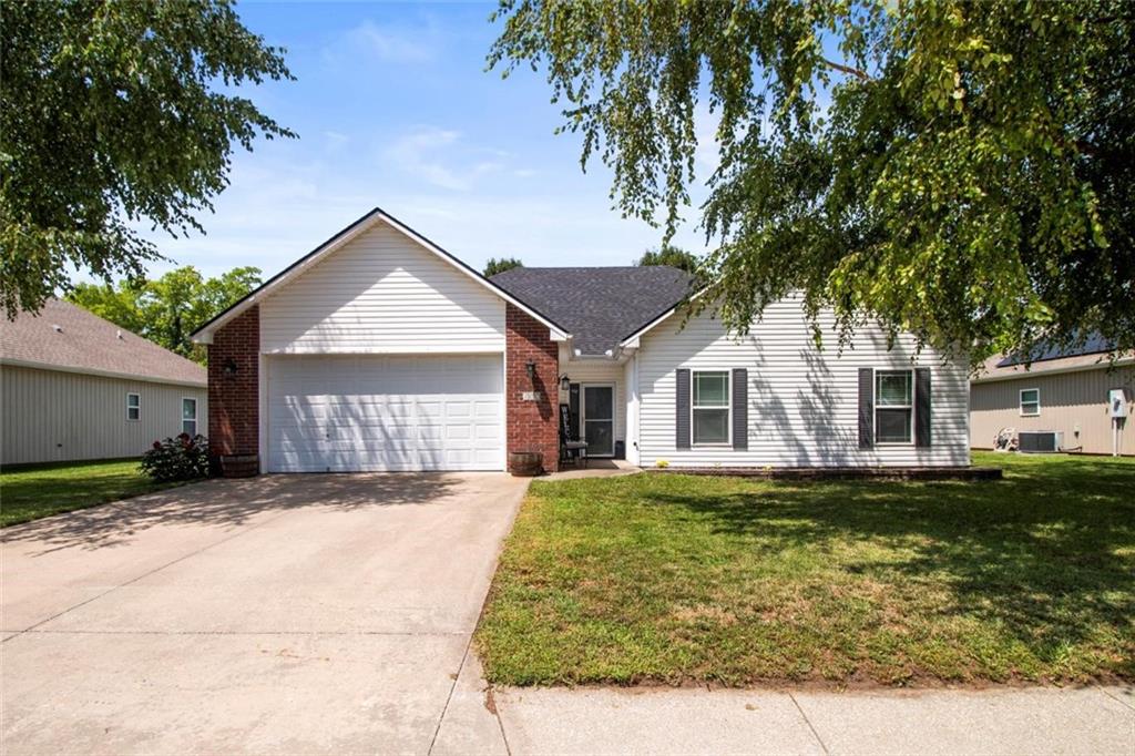 Listing Photo MLS #HMS2566367