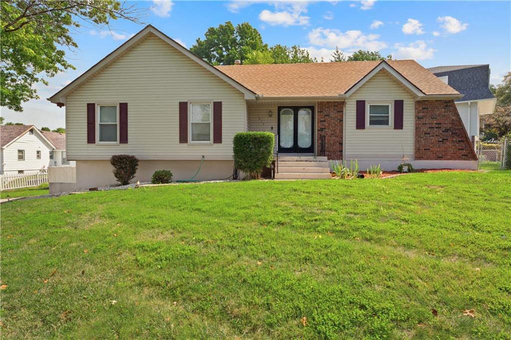 Listing Photo MLS #HMS2566375