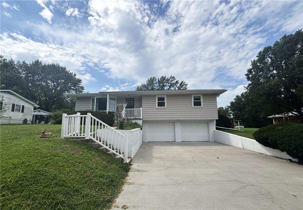 Listing Photo MLS #HMS2566574