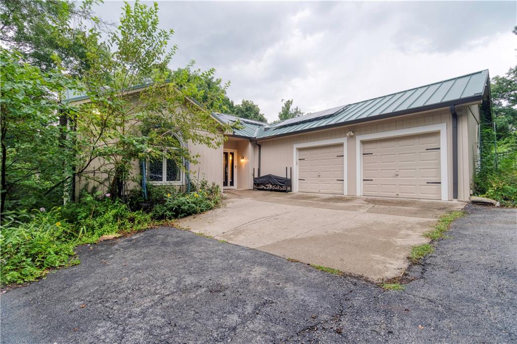 Listing Photo MLS #HMS2566622