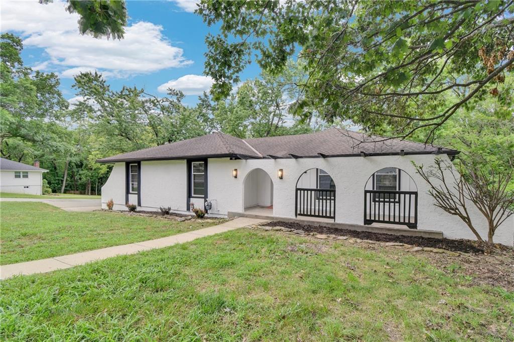 Listing Photo MLS #HMS2566687