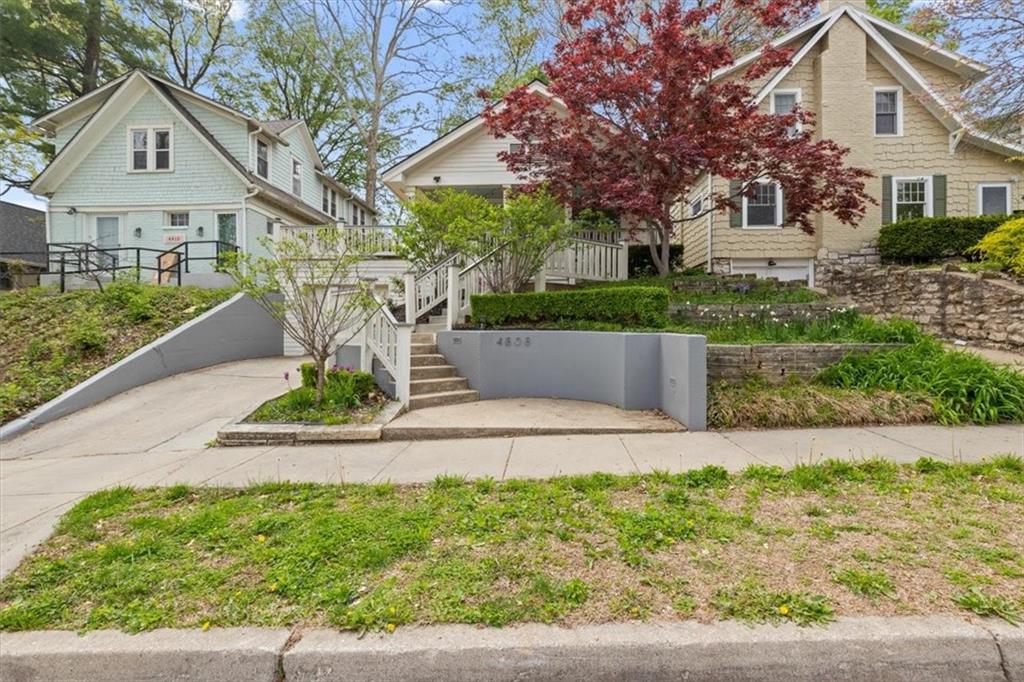 Listing Photo MLS #HMS2566998