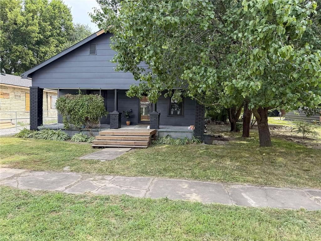 Listing Photo MLS #HMS2567037