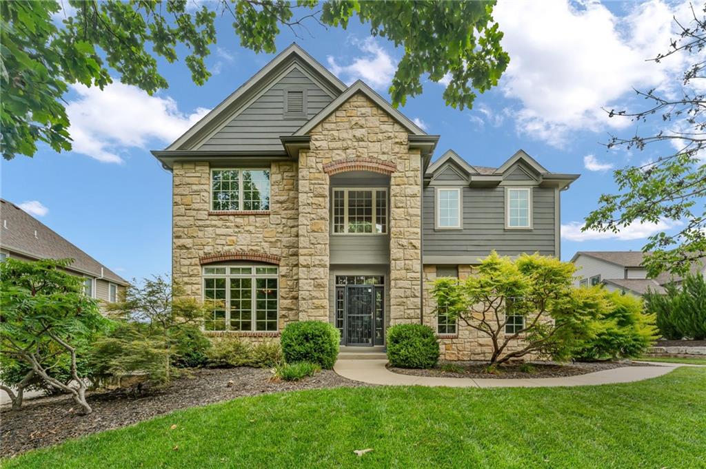 Listing Photo MLS #HMS2567081