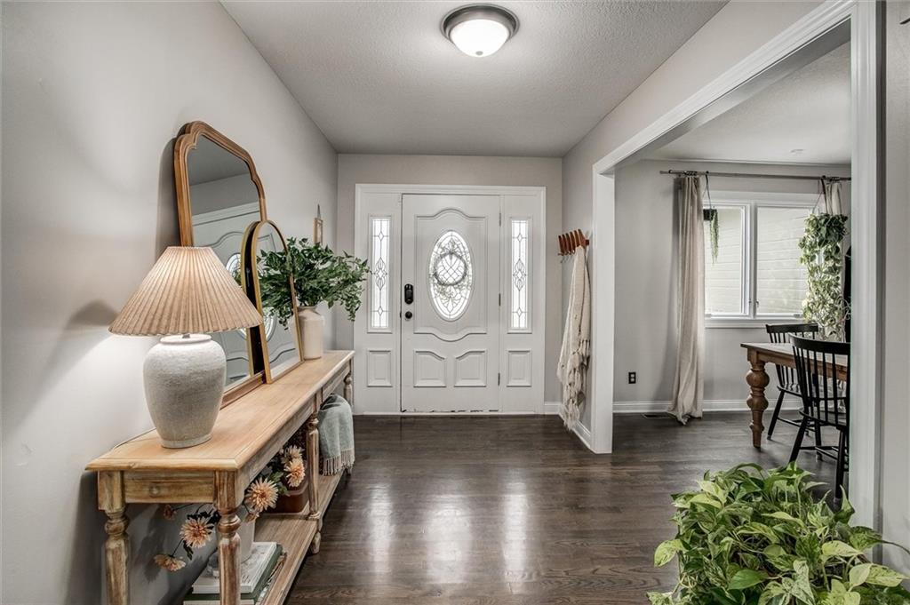 Listing Photo MLS #HMS2567090