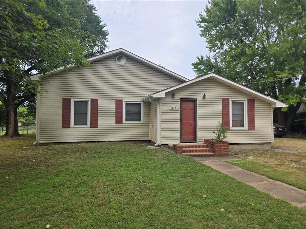 Listing Photo MLS #HMS2567102