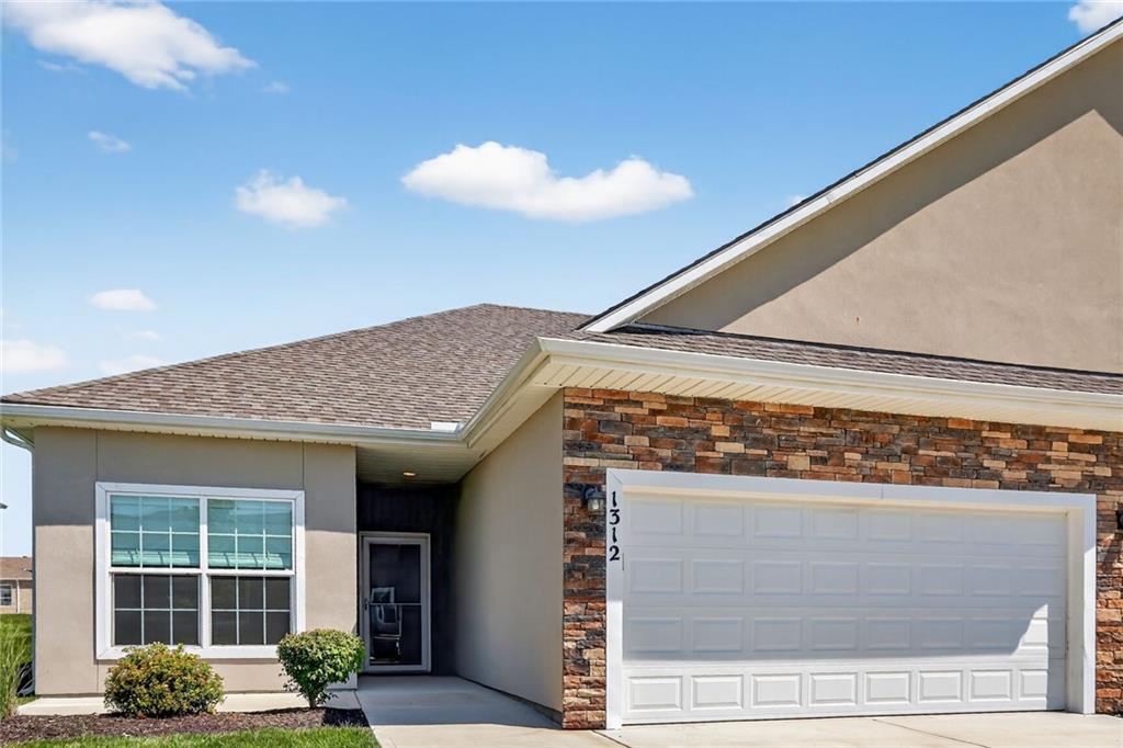 Listing Photo MLS #HMS2567110