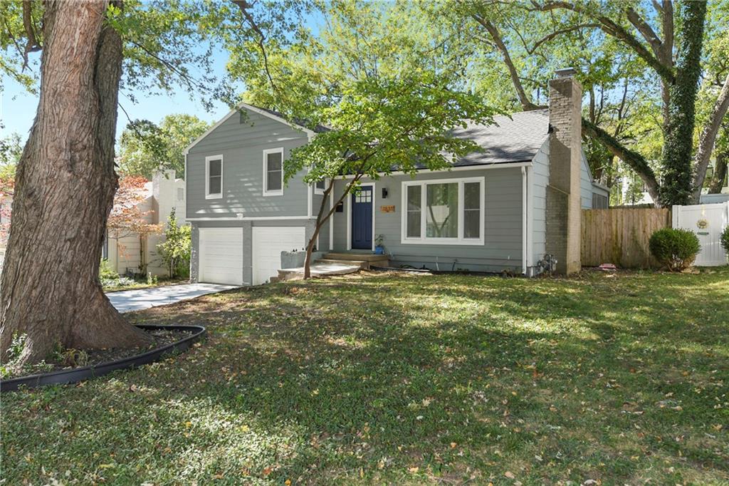 Listing Photo MLS #HMS2567180