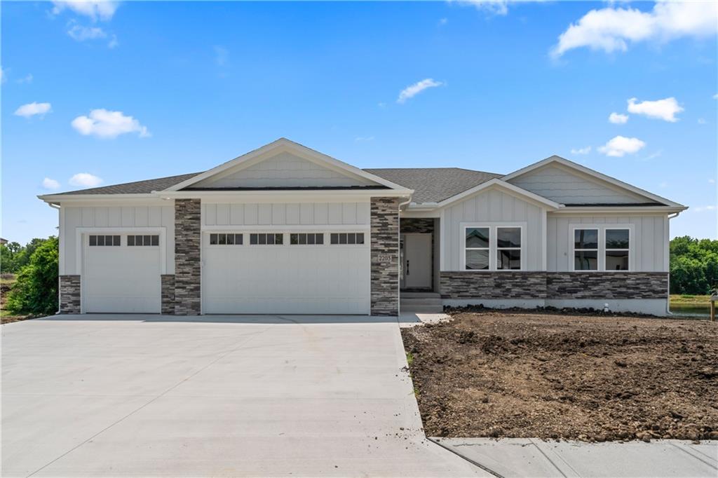Listing Photo MLS #HMS2567191
