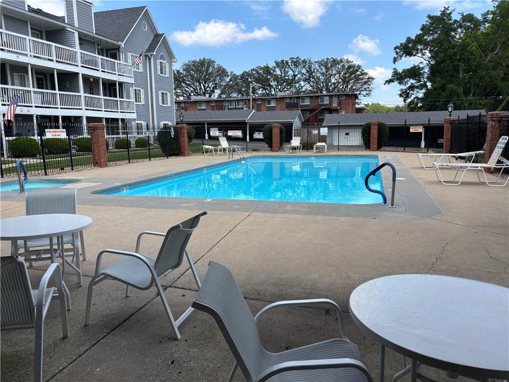 Listing Photo MLS #HMS2567207