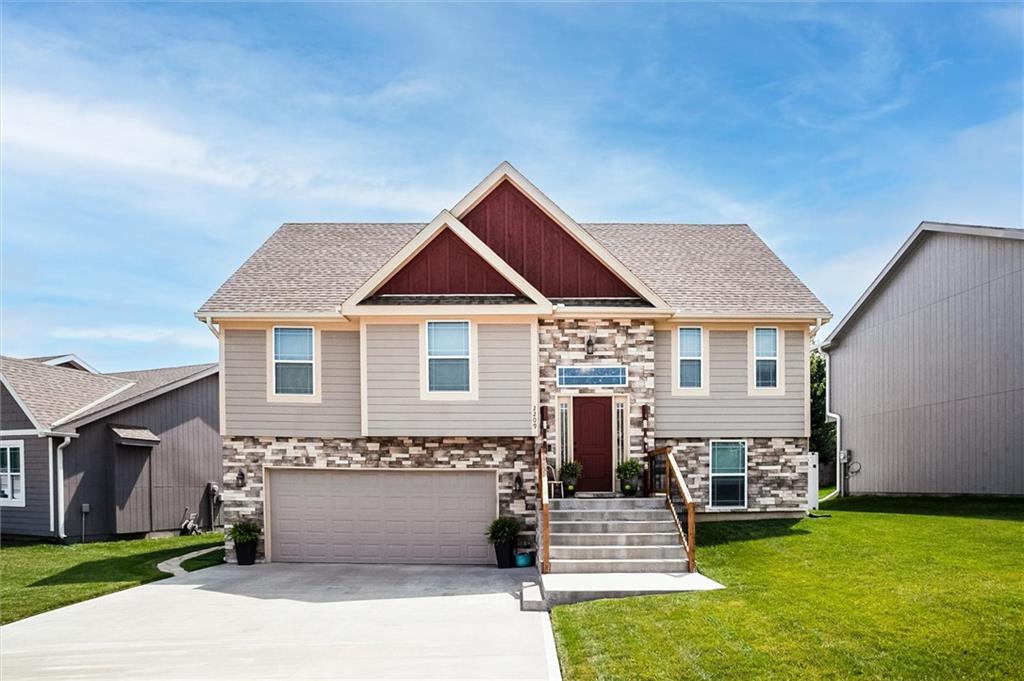 Listing Photo MLS #HMS2567264