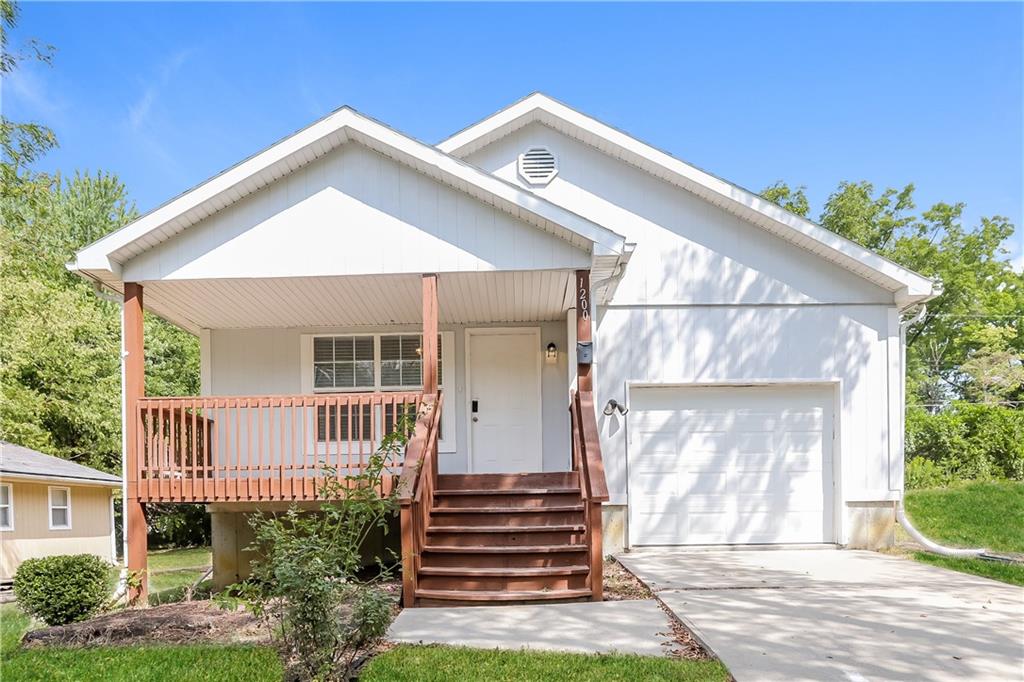 Listing Photo MLS #HMS2567282