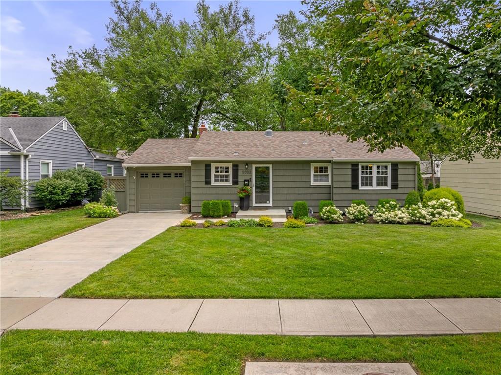 Listing Photo MLS #HMS2567283