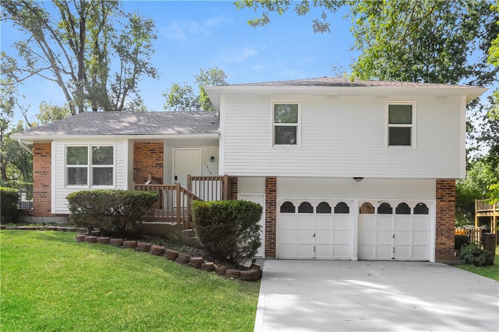 Listing Photo MLS #HMS2567295