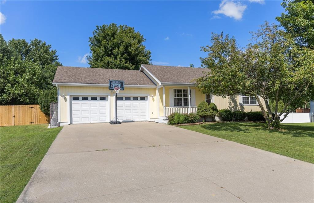 Listing Photo MLS #HMS2567303
