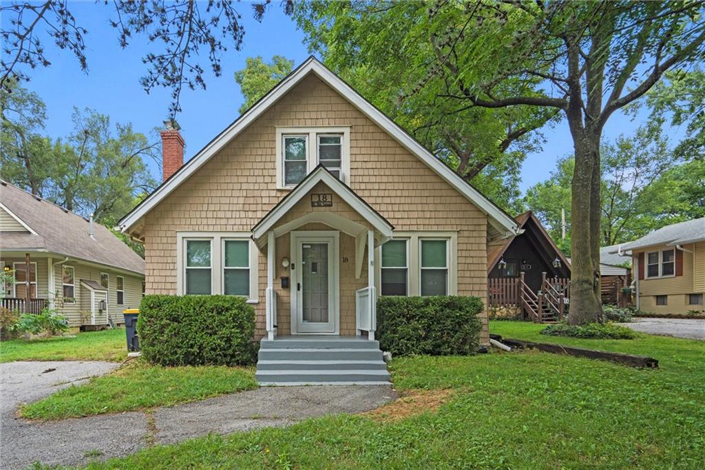 Listing Photo MLS #HMS2567314