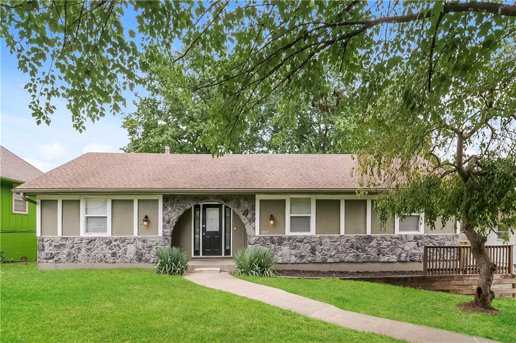 Listing Photo MLS #HMS2567334