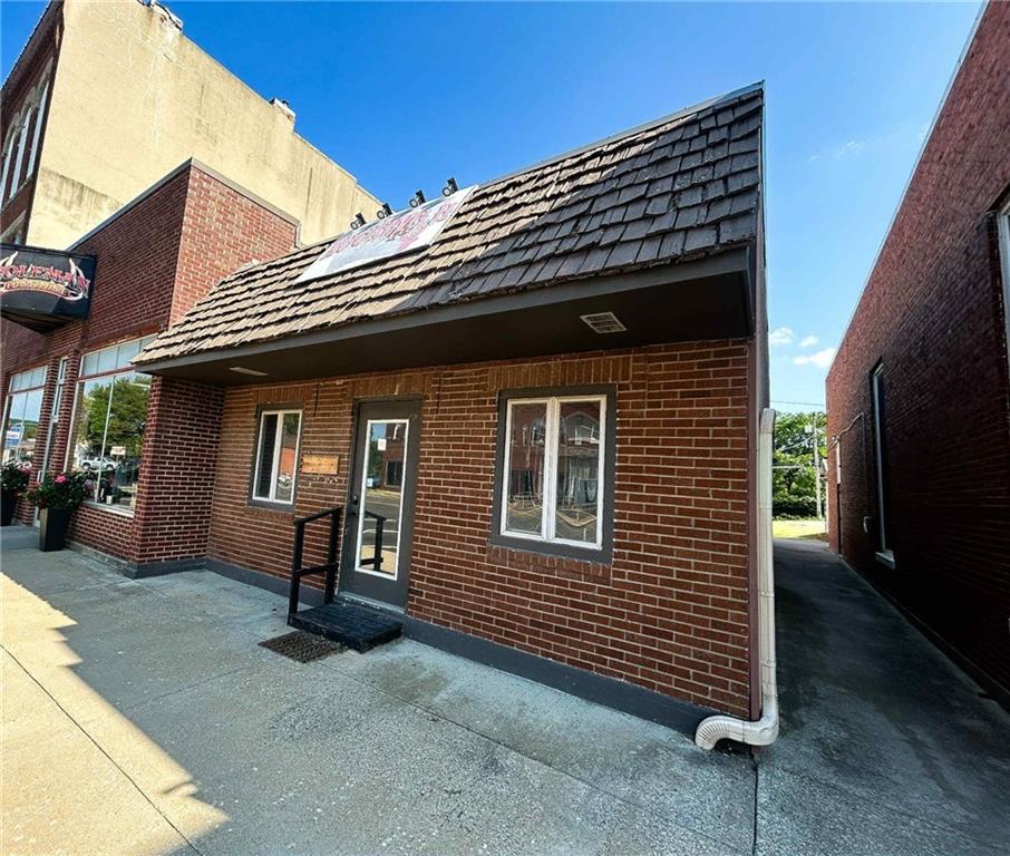Listing Photo MLS #HMS2567336