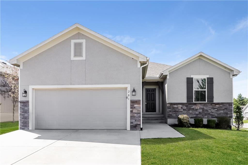 Listing Photo MLS #HMS2567356