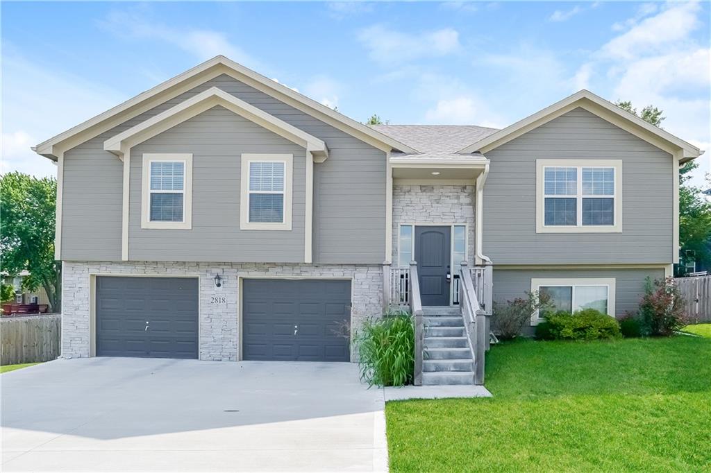 Listing Photo MLS #HMS2567360
