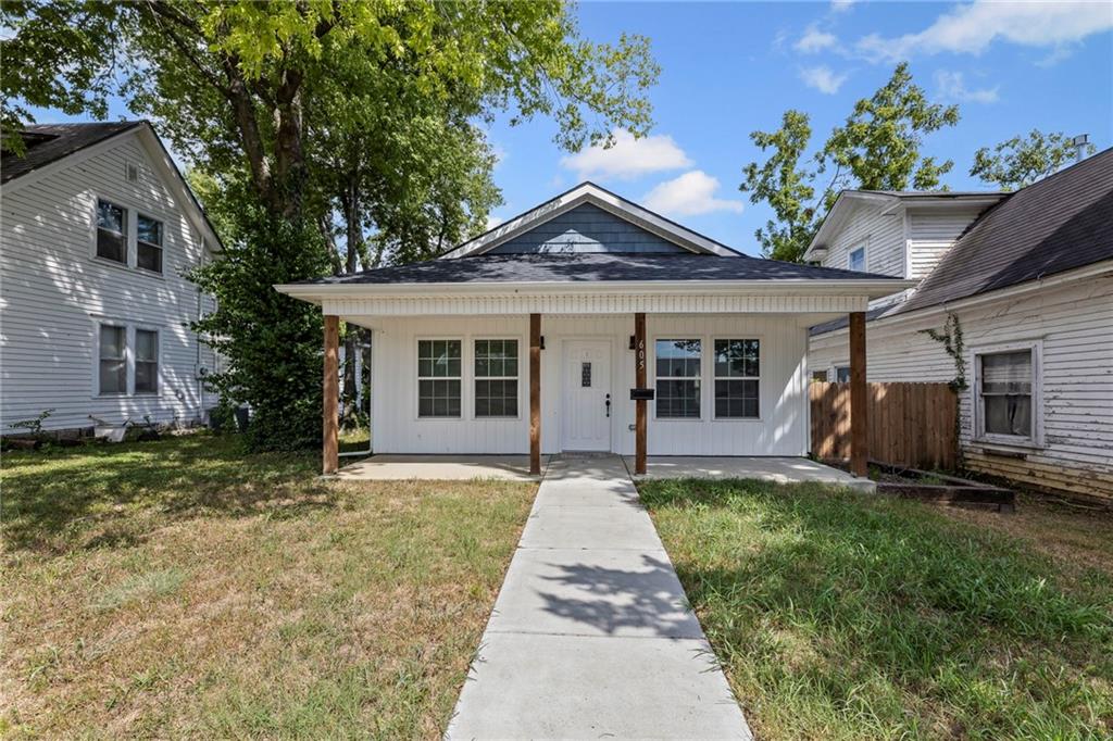 Listing Photo MLS #HMS2567365