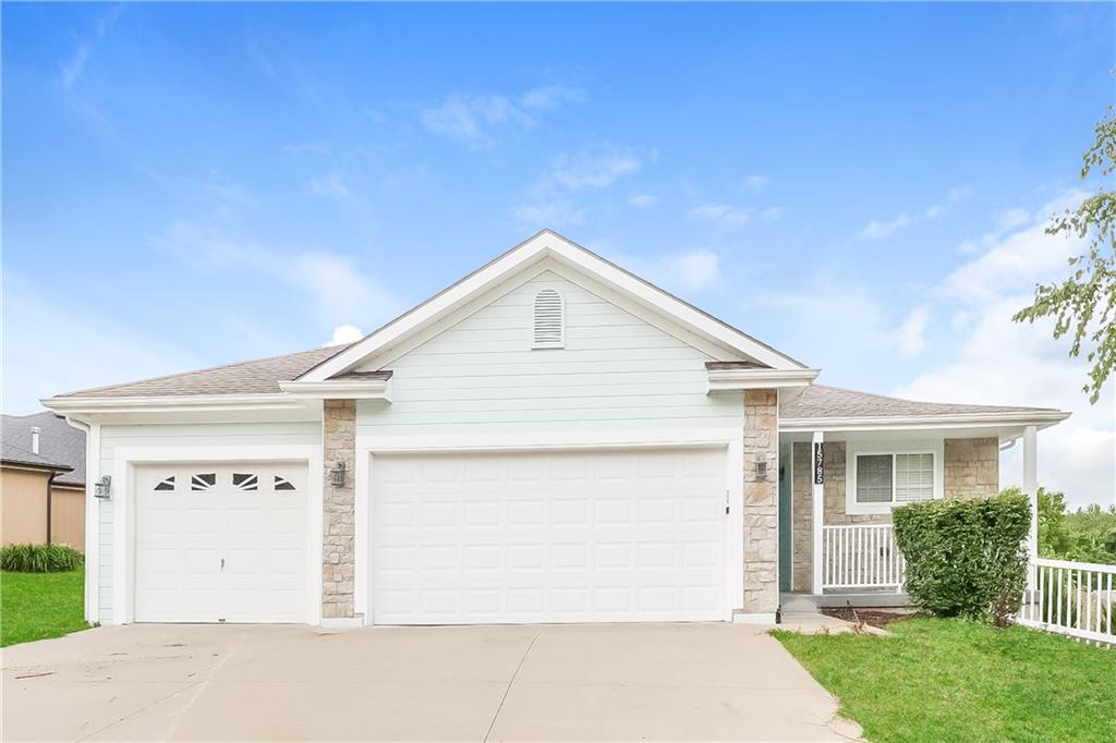Listing Photo MLS #HMS2567411