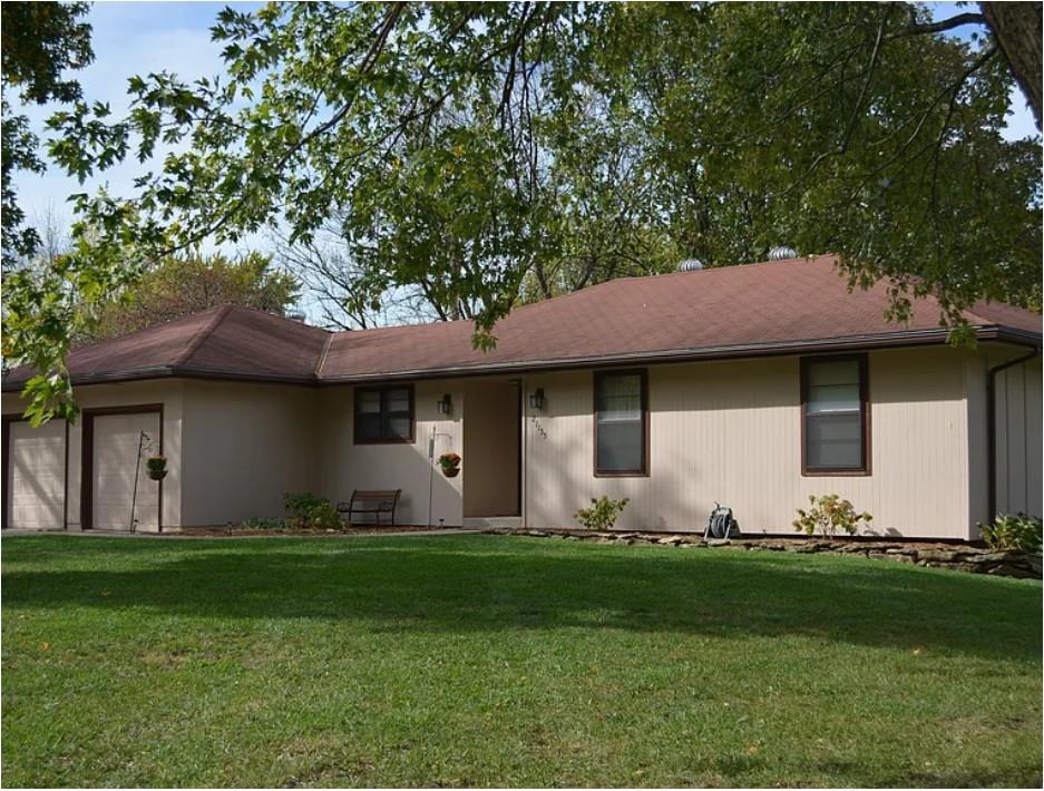 Listing Photo MLS #HMS2567424