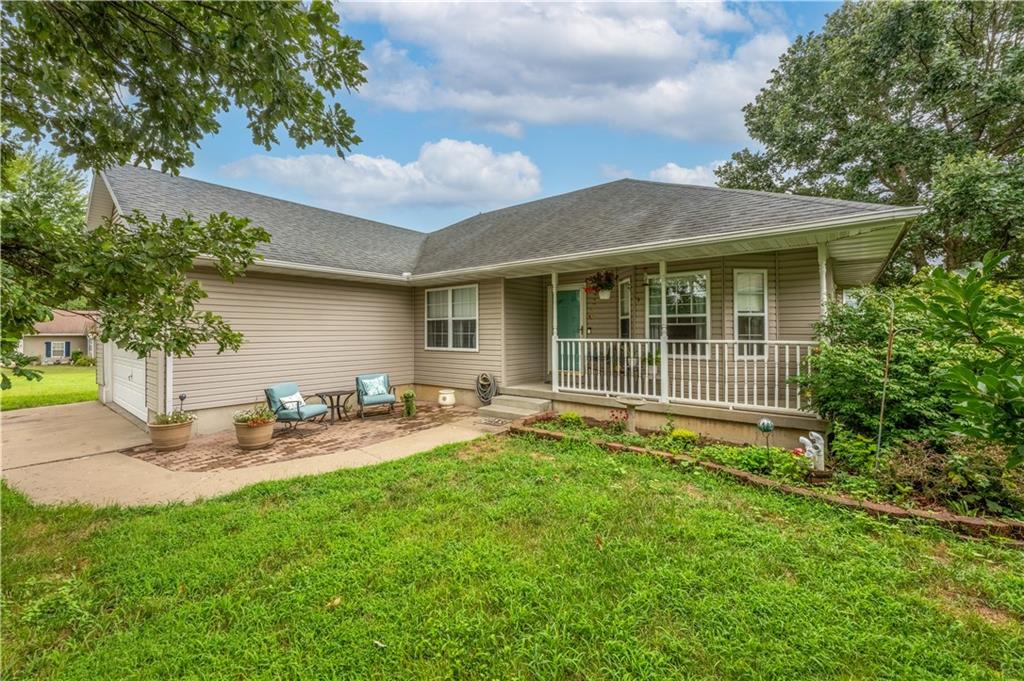 Listing Photo MLS #HMS2567465