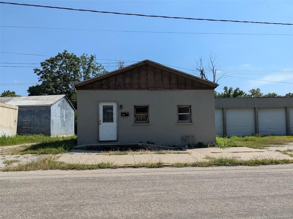 Listing Photo MLS #HMS2567489