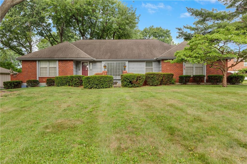 Listing Photo MLS #HMS2567497