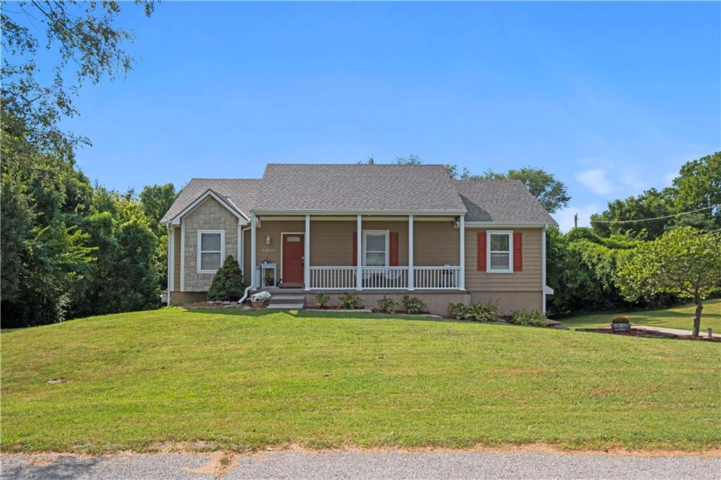 Listing Photo MLS #HMS2567679
