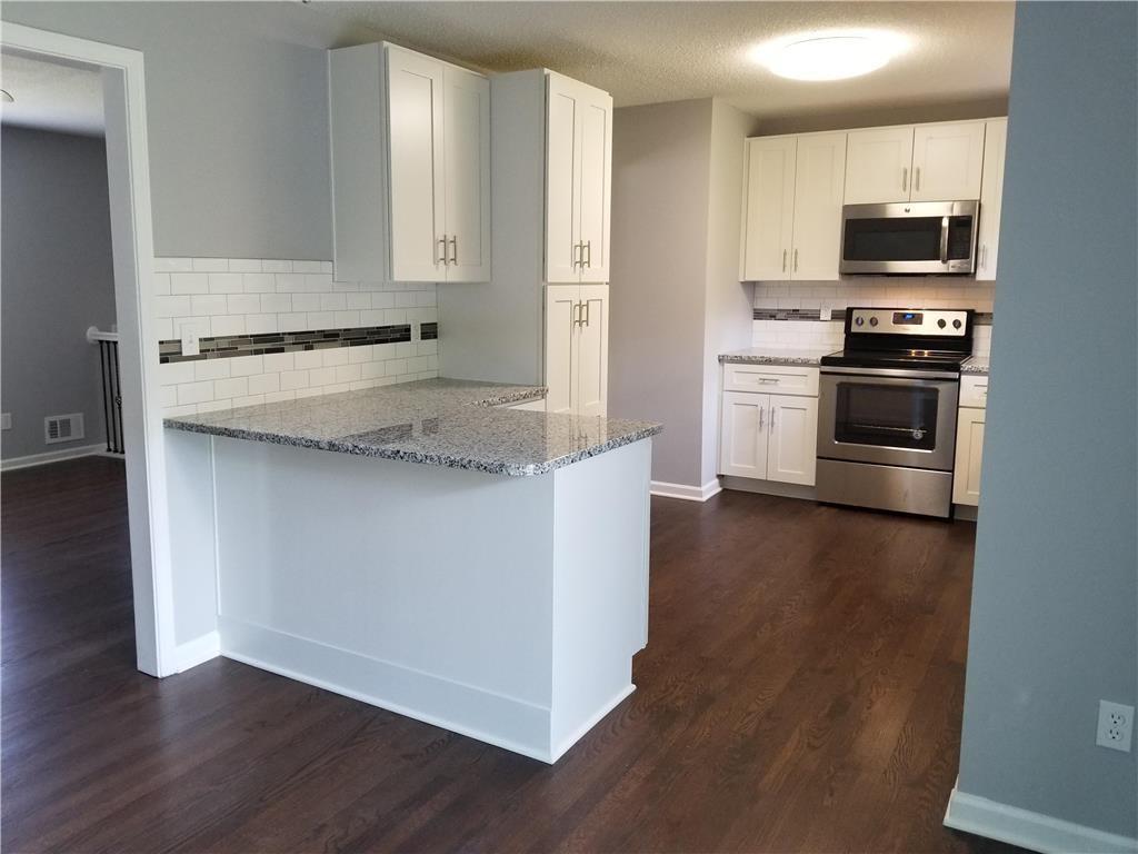 Listing Photo MLS #HMS2567692