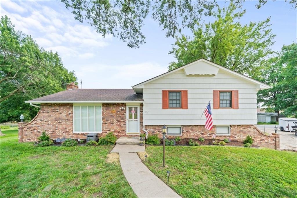 Listing Photo MLS #HMS2567709