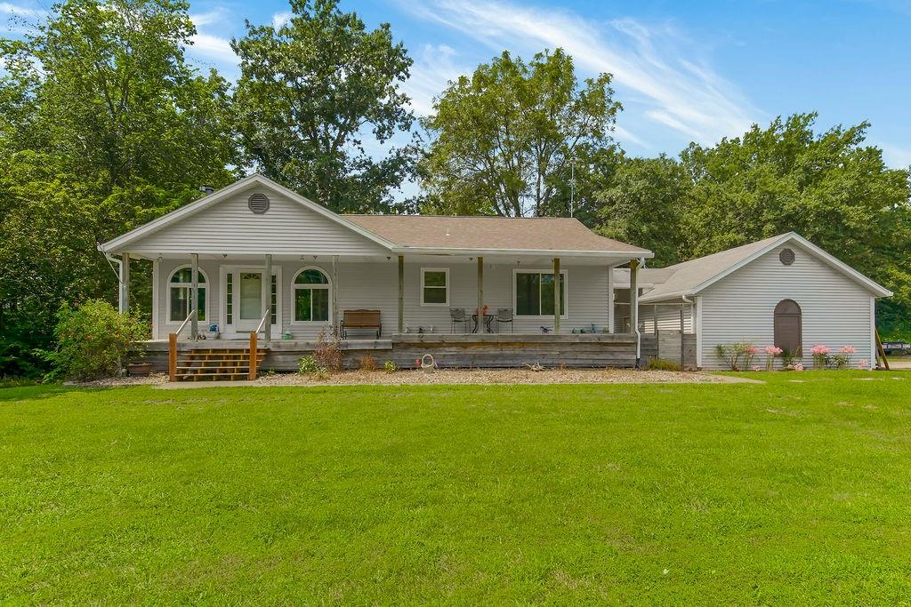 Listing Photo MLS #HMS2567818