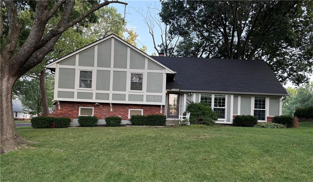 Listing Photo MLS #HMS2567836