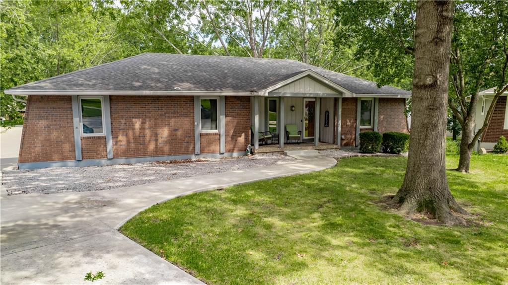 Listing Photo MLS #HMS2567868