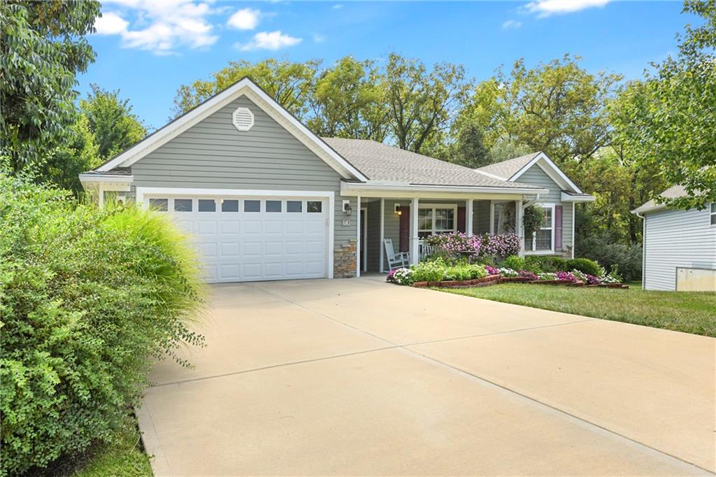 Listing Photo MLS #HMS2567950