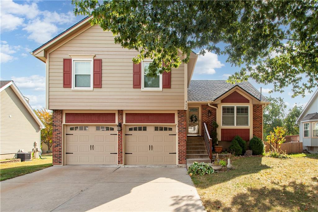 Listing Photo MLS #HMS2568115