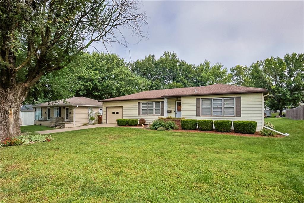 Listing Photo MLS #HMS2568128