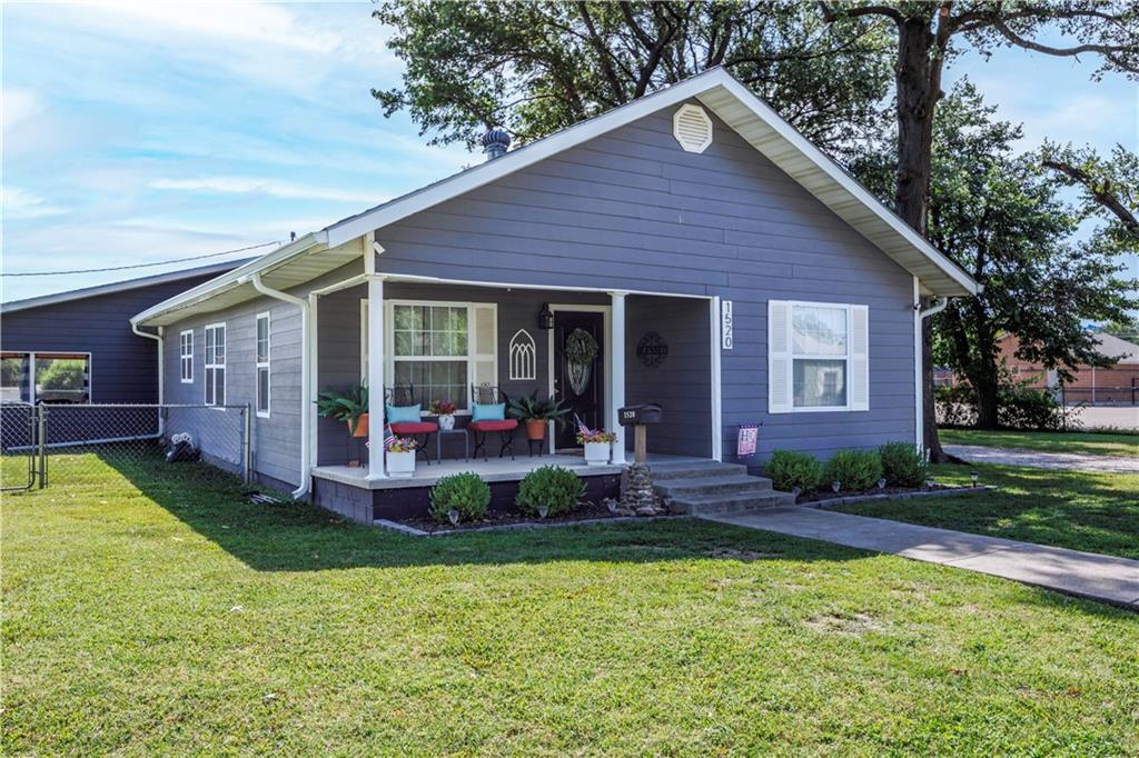 Listing Photo MLS #HMS2568450