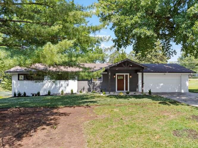 Listing Photo MLS #HMS2568462