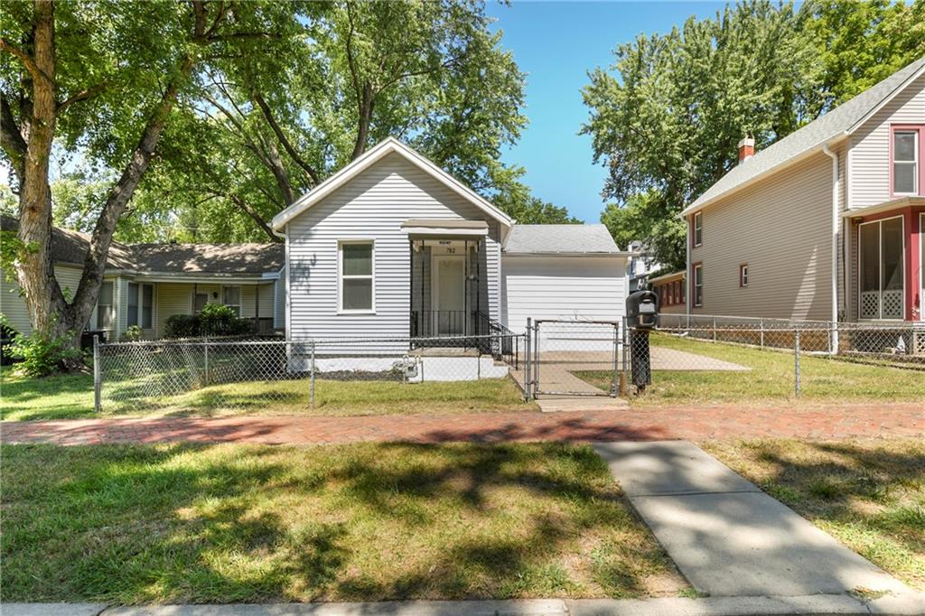Listing Photo MLS #HMS2568571