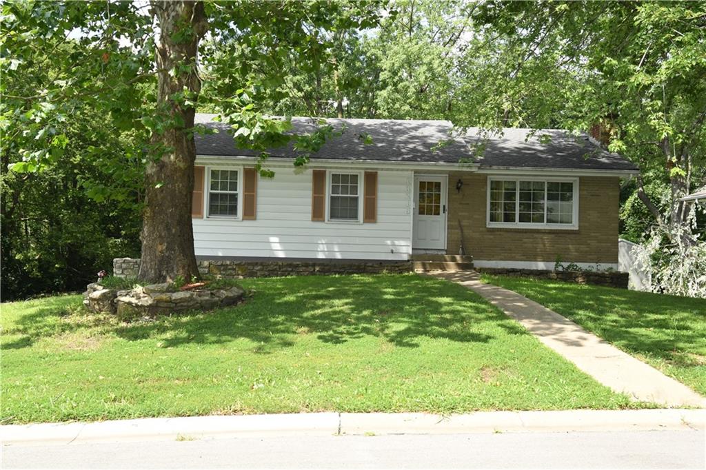 Listing Photo MLS #HMS2568687