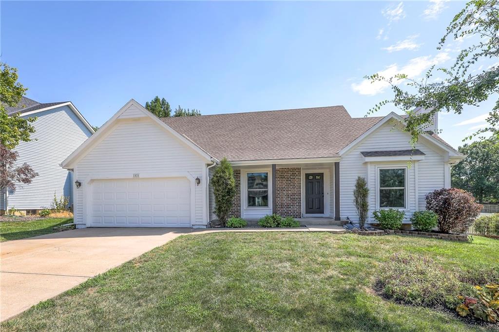 Listing Photo MLS #HMS2568794