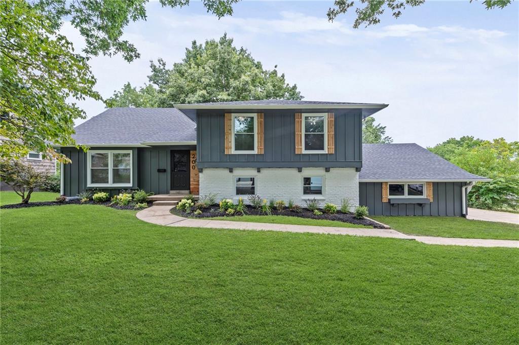 Listing Photo MLS #HMS2568803