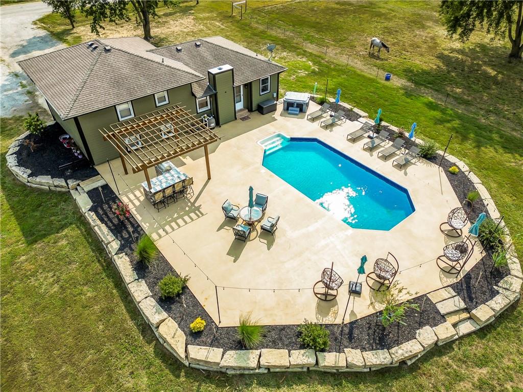 Listing Photo MLS #HMS2568934