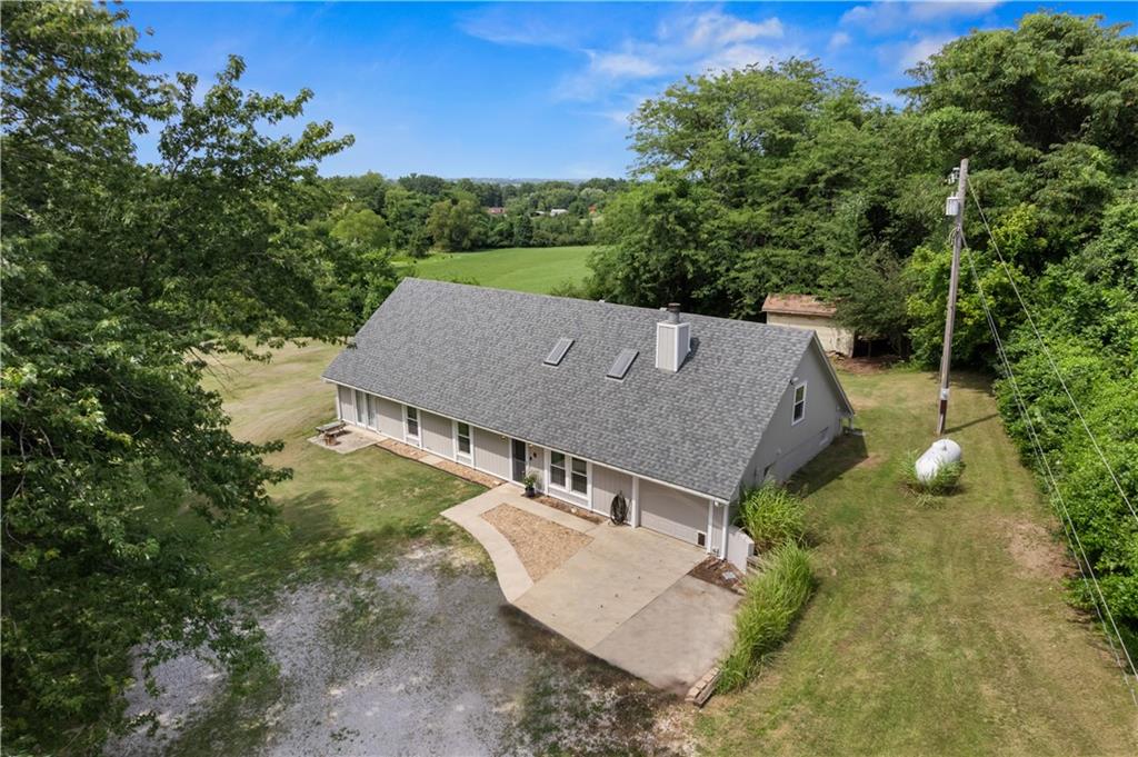 Listing Photo MLS #HMS2568997